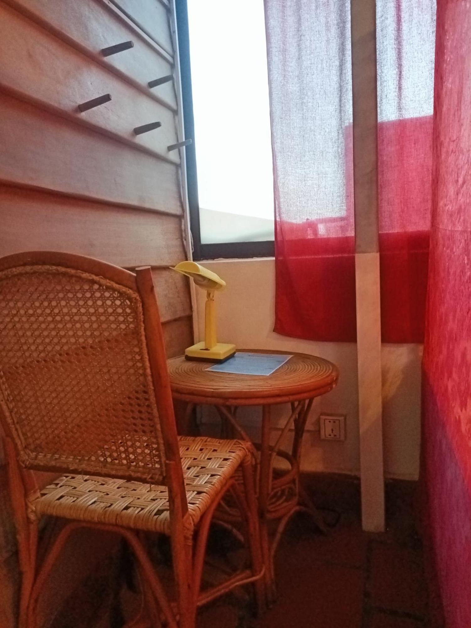 Ganesha Hostel Battambang Oda fotoğraf